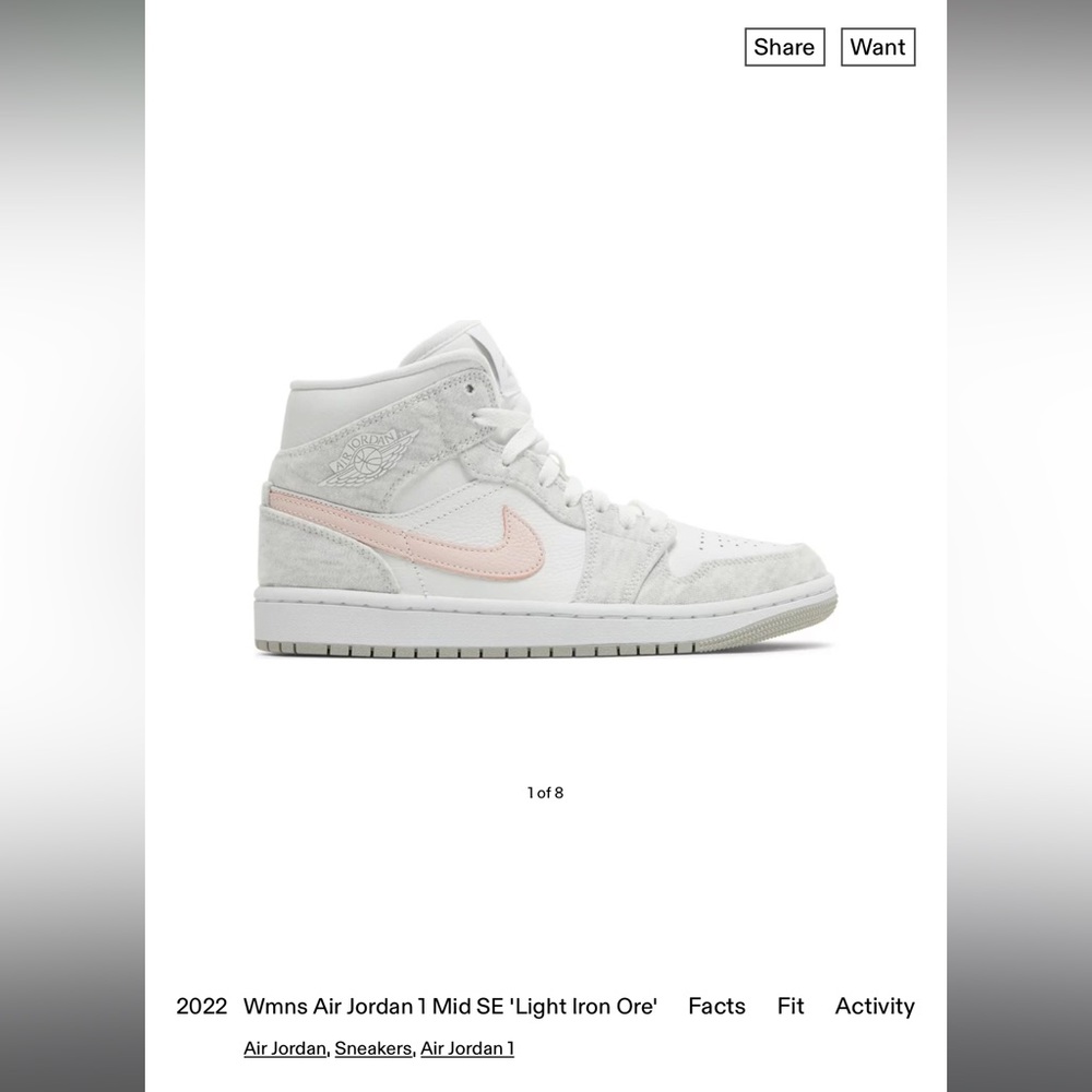 NWT Women’s Air Jordan 1 Mid Se